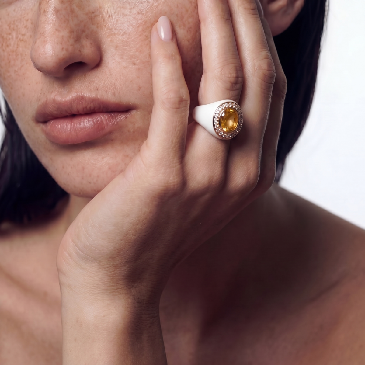 Allegria 18 kt Yellow Gold and Enamel Ring featuring Heliodor for 2.56 cts and Brilliant-Cut Diamonds for 0.54 cts, F-G color, VS clarity. Custom made-to-order jewelry.